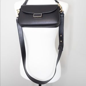 Evernew purse with 2 straps and gold detailing